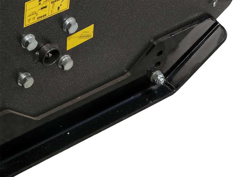 BlackStone BVM 140 M - Broyeur d'accotement lat&eacute;ral &agrave; bras pour tracteur - S&eacute;rie medium