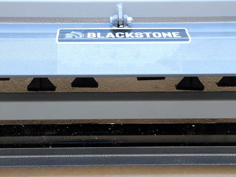 BlackStone BVM 140 M - Broyeur d'accotement lat&eacute;ral &agrave; bras pour tracteur - S&eacute;rie medium