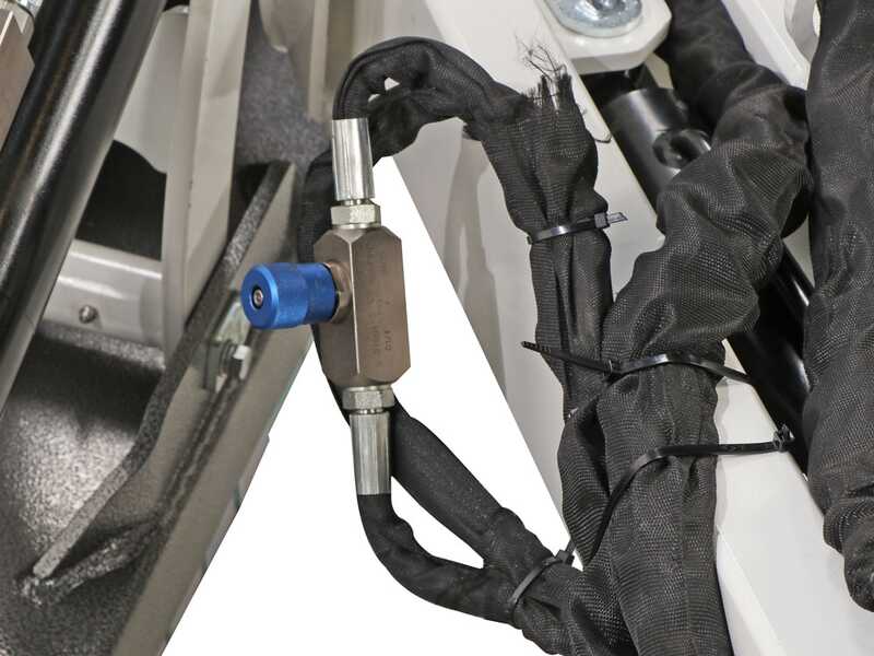 BlackStone BVH 200 H - Broyeur d'accotement lat&eacute;ral &agrave; bras pour tracteur - S&eacute;rie lourde