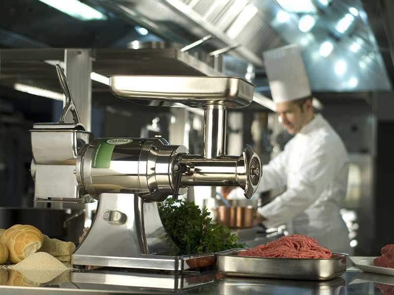Fama TSK12 UNIKO - Hachoir &agrave; viande &eacute;lectrique - Corps en aluminium - Groupe de hachage en acier inox - 400V