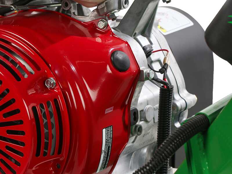 GreenBay GB-WRC 120 H - Broyeur &agrave; moteur thermique  - Moteur Honda GX390