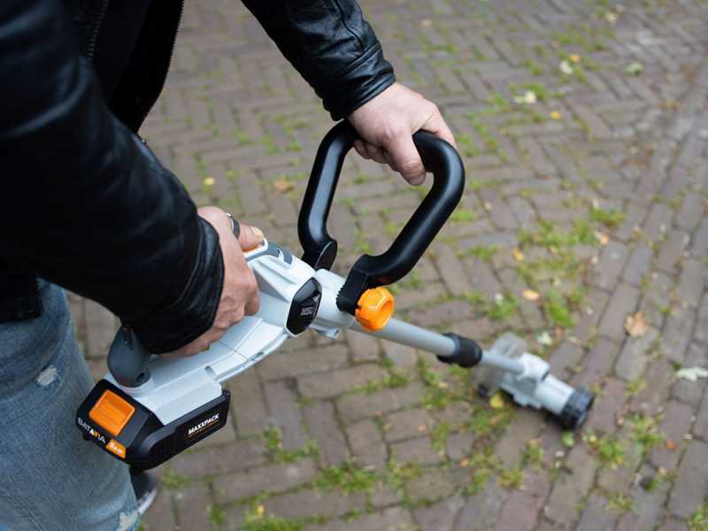 Nettoyeur de joints &agrave; batterie BATAVIA - Avec batterie 18V/ 2ah - deux brosses offertes