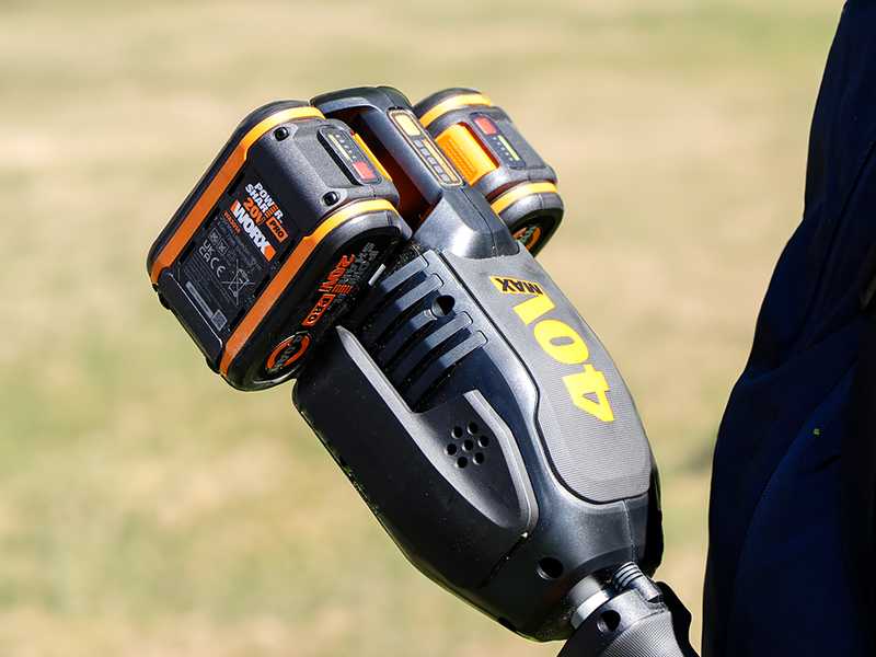 Worx NITRO WG186E.9 - D&eacute;broussailleuse multifonction &agrave; batterie - SANS BATTERIE ET SANS CHARGEUR