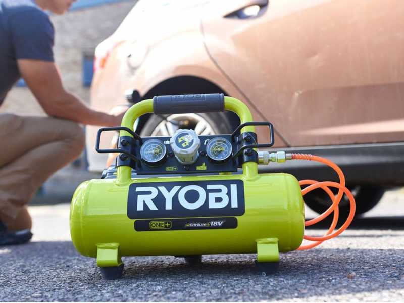 Ryobi R18AC-0 - Compresseur portable &agrave; batterie  - 18V - SANS BATTERIE NI CHARGEUR