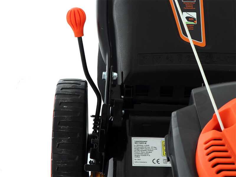 Redback S511 VHY-K - Tondeuse tract&eacute;e - 4 en 1 - Coupe 50 cm