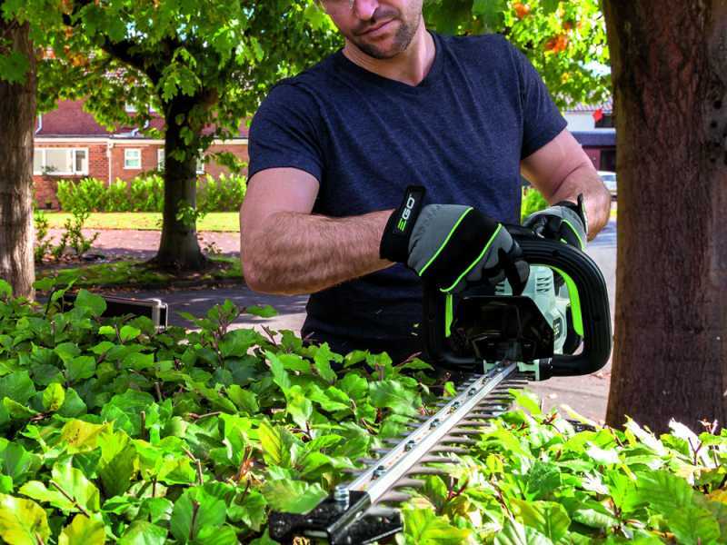  EGO HT 2410E - Taille-haie &agrave; batterie brushless et lame de 61cm - SANS BATTERIE NI CHARGEUR