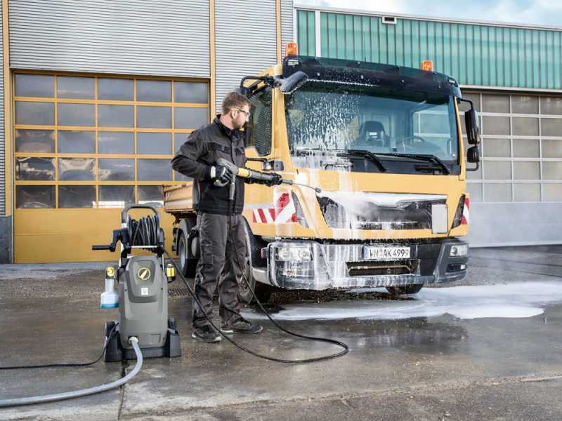 Nettoyeur haute pression &agrave; eau froide Karcher Pro HD 8/18-4 M - Pression 270 bars Max - triphas&eacute;