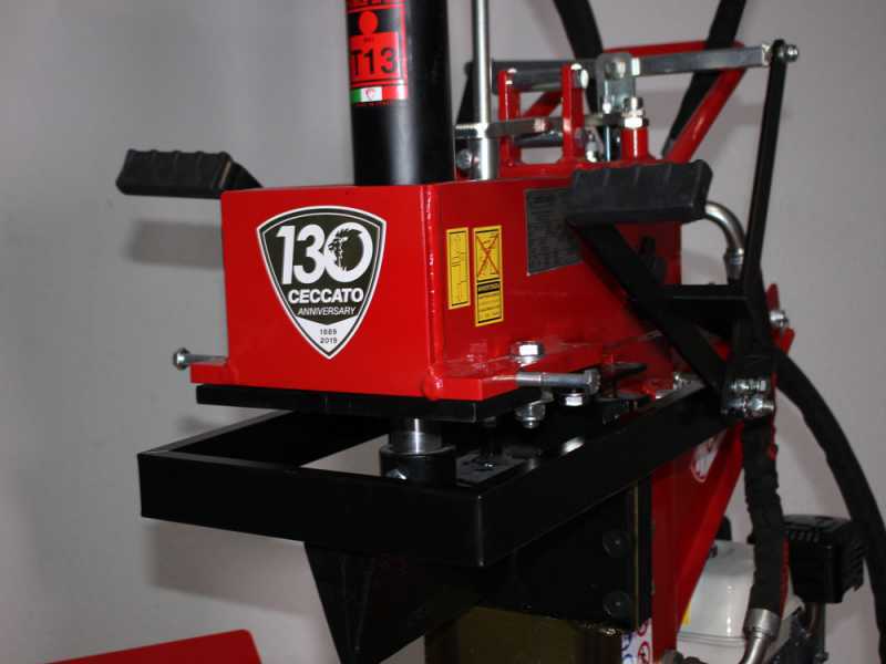 Ceccato BULL SPL13H - Fendeuse &agrave; bois thermique - Verticale
