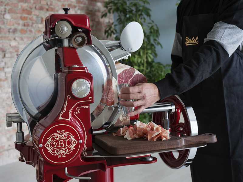 Berkel B114 - Trancheuse &agrave; volant - Lame en acier au chrome de 320 mm - Rouge