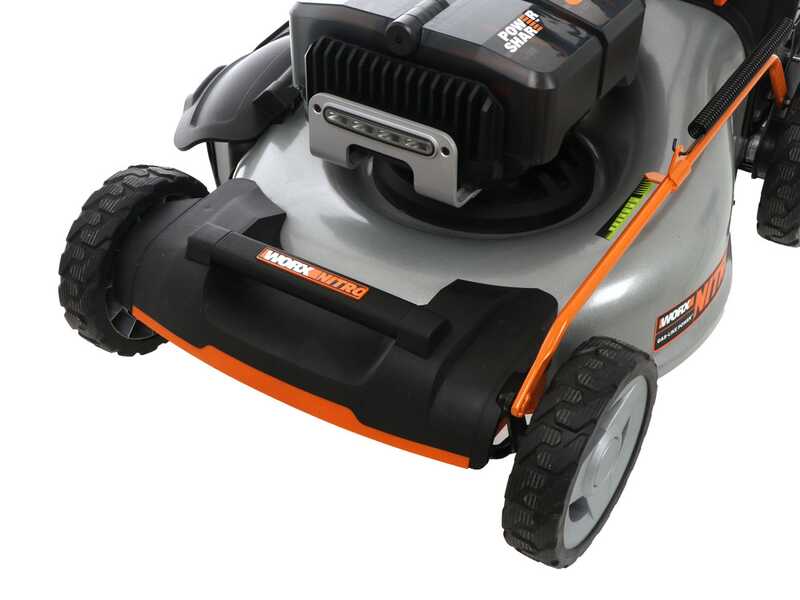 Worx Nitro WG761E - Tondeuse &agrave; gazon autotract&eacute;e &agrave; batterie - 80V / 4Ah - coupe de 51 cm
