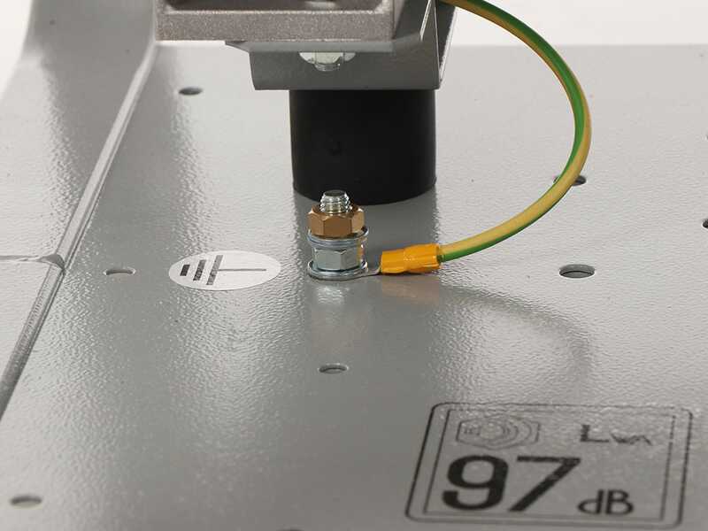 MOSA GE 8000 HBT - Groupe &eacute;lectrog&egrave;ne 6.4 KW triphas&eacute; - Alternateur italien - Moteur Honda GX390