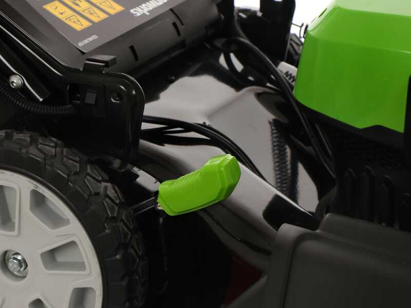 Tondeuse autotract&eacute;e &agrave; batterie Greenworks GD48LM51SP  48V - 51 cm