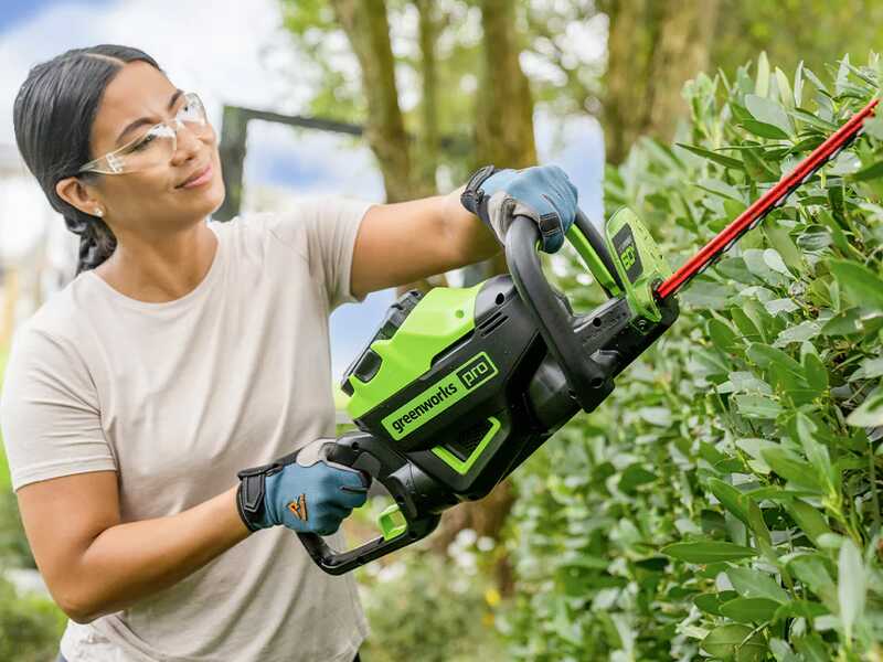 Taille-haies &eacute;lectrique &agrave; batterie Greenworks GD60HT66 60V - lame de 66 cm- SANS BATTERIE NI CHARGEUR