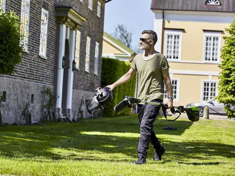 Greenworks GD60PS25 - &Eacute;lagueuse &agrave; batterie sur perche  de rallonge 60V - SANS BATTERIE NI CHARGEUR