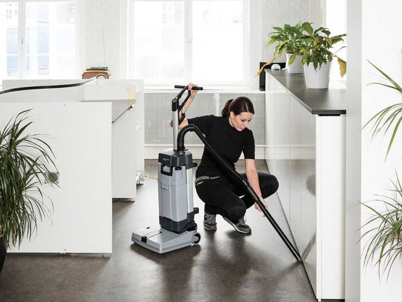 NILFISK SC100 E - Nettoyeur de sols &eacute;lectrique 3 en 1 : lave, s&egrave;che et aspire - 800W