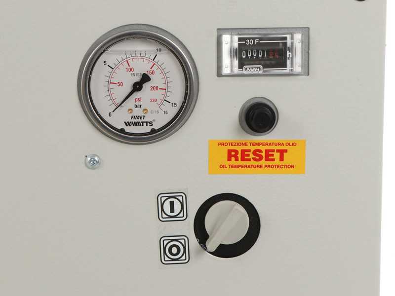 Fiac Light Silver LS 4 10 400/50 CE - Compresseur triphas&eacute; &agrave; vis silencieux - Moteur 4,5 CV