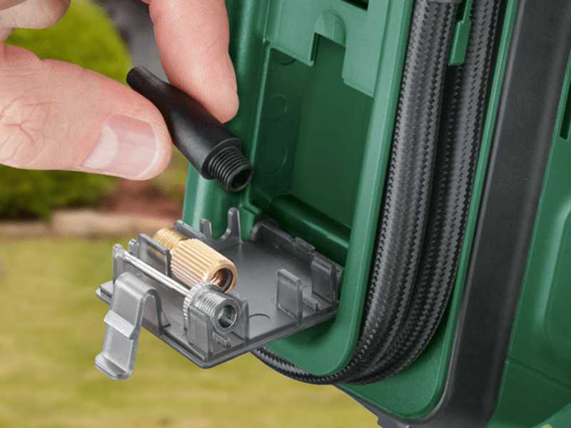 Bosch Universal Pump - Compresseur &agrave; batterie - SANS BATTERIES ET SANS CHARGEUR