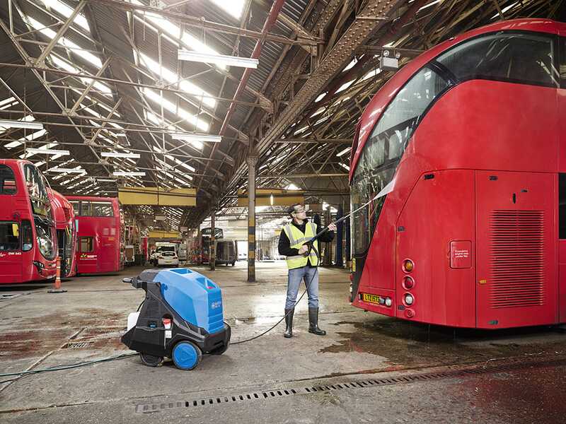 Nettoyeur haute pression &agrave; eau chaude professionnel triphas&eacute; Nilfisk MH 5M - 250 bar - 110 l/h