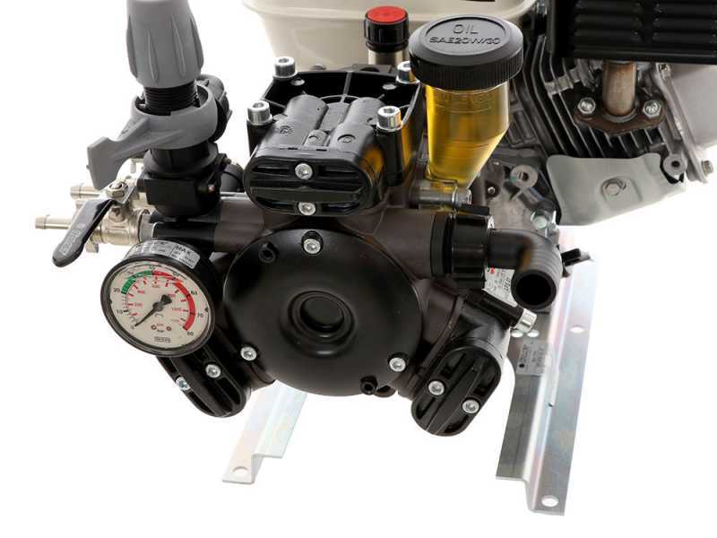 Pompe à moteur thermique Honda essence 5,9 Kw pour eau engrais 600 L / Min  sur bati