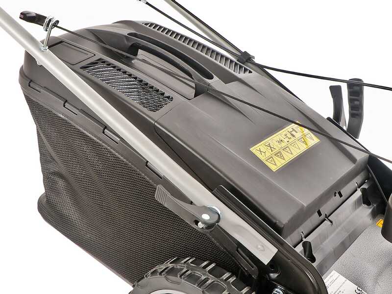 Tondeuse &agrave; gazon tract&eacute;e Marina Systems HR 57 SH 3V - 4EN1 - 3 vitesses - moteur Honda GCVx 200