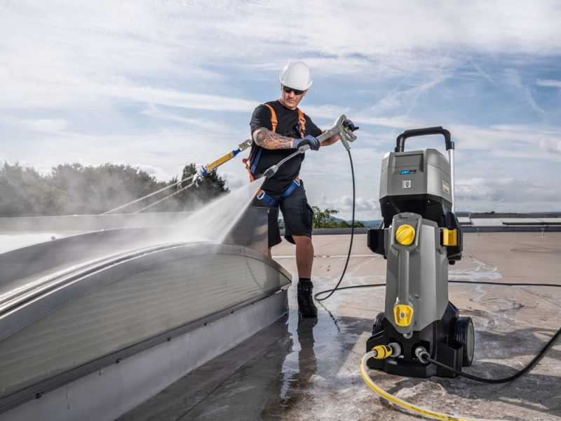 Karcher Pro HD 4/11 C Bp - Nettoyeur haute pression professionnel &agrave; batterie - 36V - SANS BATTERIE NI CHARGEUR