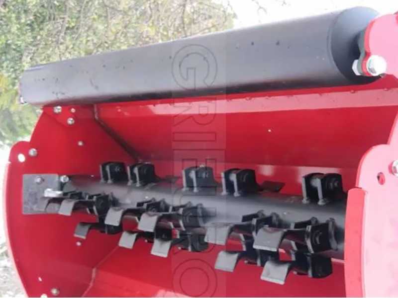 Broyeur avec attelage &agrave; 3 points fixes s&eacute;rie medium Agrieuro FL 190