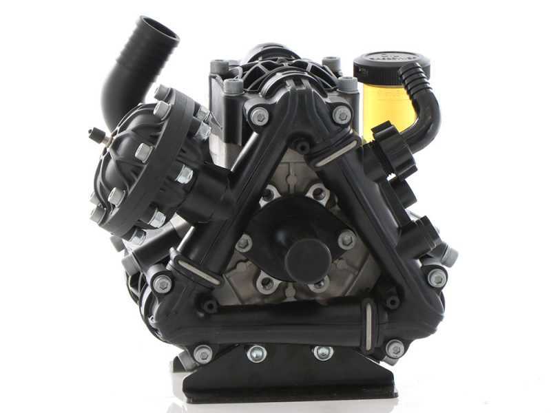 Comet BP 130K - Pompe &agrave; basse pression pour d&eacute;sherbage sur tracteur - Version pour acides et produits chimiques