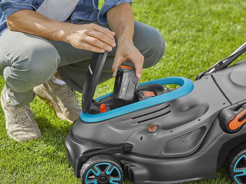 Gardena PowerMax 37/36V P4A - Tondeuse &agrave; gazon &agrave; batterie - SANS BATTERIE NI CHARGEUR