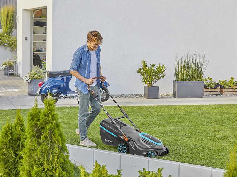 Gardena PowerMax 37/36V P4A - Tondeuse &agrave; gazon &agrave; batterie - SANS BATTERIE NI CHARGEUR