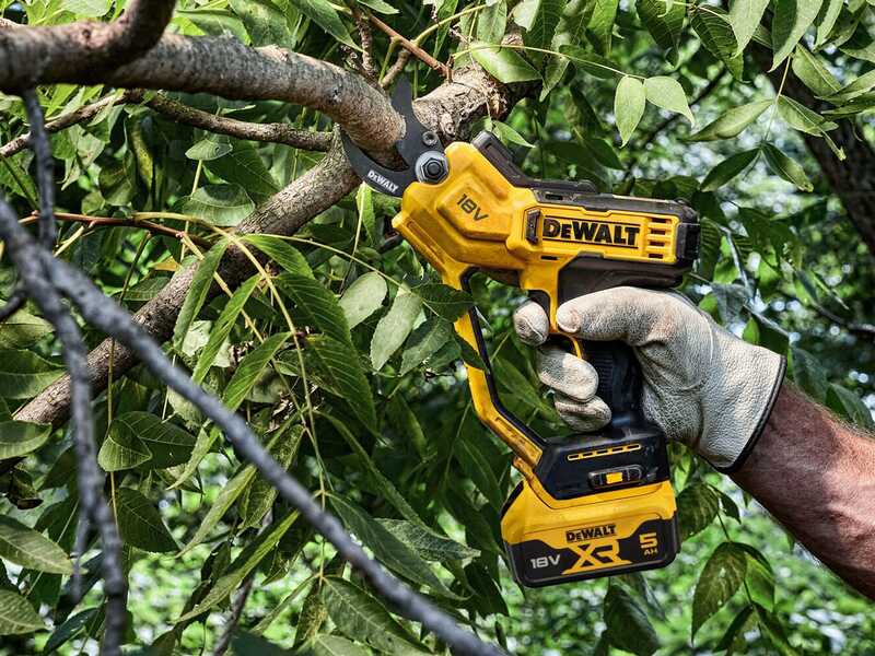 DeWalt DCMPP568N-XJ - S&eacute;cateur &eacute;lectrique de taille - Diam&egrave;tre de coupe 38 mm - SANS BATTERIE ET SANS CHARGEUR