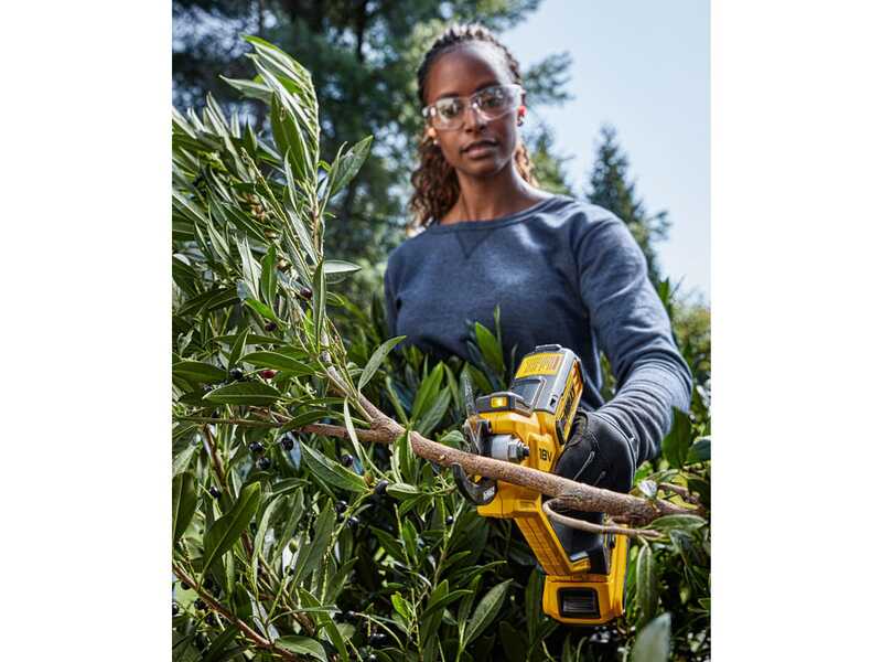DeWalt DCMPP568N-XJ - S&eacute;cateur &eacute;lectrique de taille - Diam&egrave;tre de coupe 38 mm - SANS BATTERIE ET SANS CHARGEUR