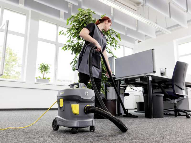 Karcher Pro T 11/1 Classic - Aspirateur professionnel ULTRA silencieux - 850 W
