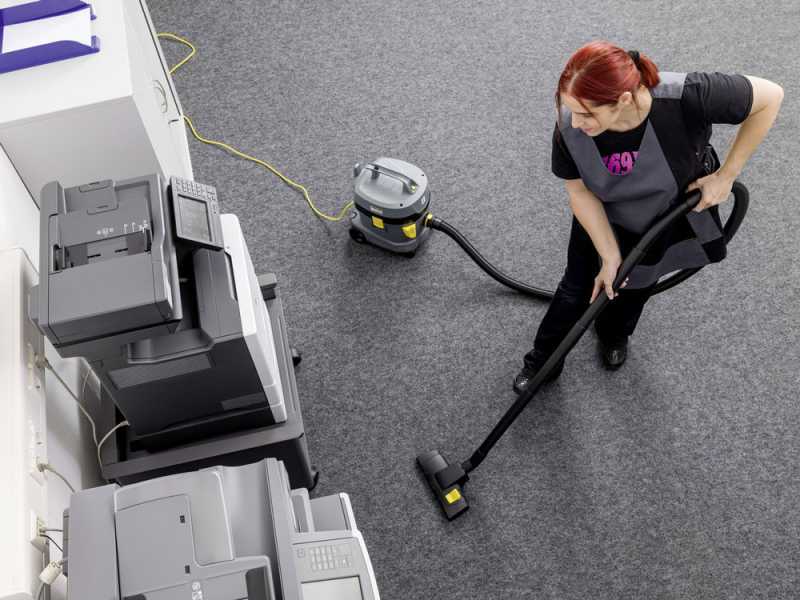 Karcher Pro T 11/1 Classic - Aspirateur professionnel ULTRA silencieux - 850 W