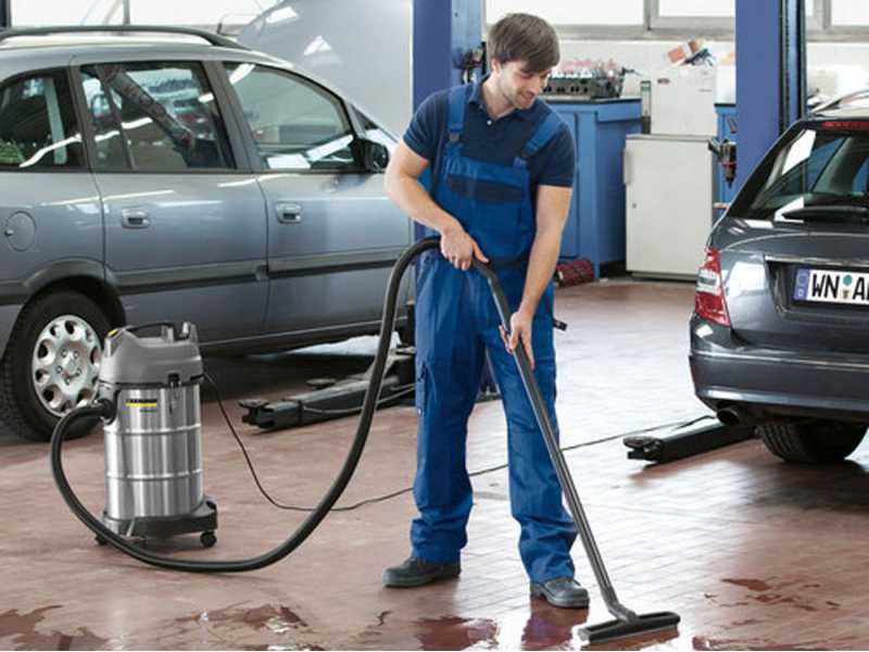 Karcher Pro NT 30/1 Me Classic - Aspirateur solides et liquides - Capacit&eacute; 30 L - 1500 W