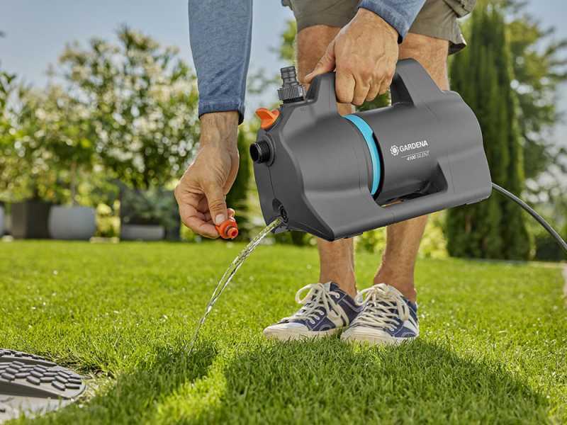 Gardena 4100 Silent - Pompe &eacute;lectrique d'arrosage pour le jardin - moteur 550 W