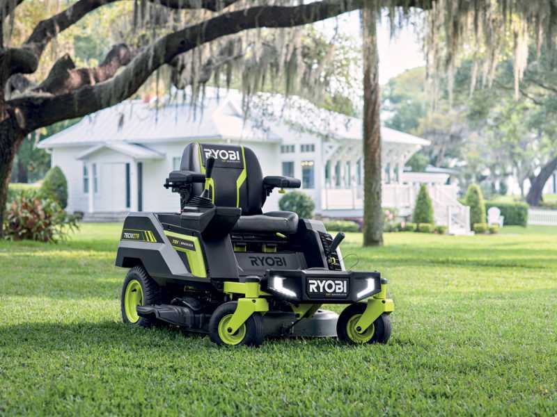 Ryobi ZTRX76 - Tondeuse autoport&eacute;e &agrave; batterie et rayon de braquage z&eacute;ro - 72V/20 Ah - Coupe de 76 cm - 2en1