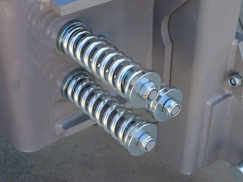 BullMach Efesto 180 - Broyeur d'accotement lat&eacute;ral &agrave; bras - S&eacute;rie lourde