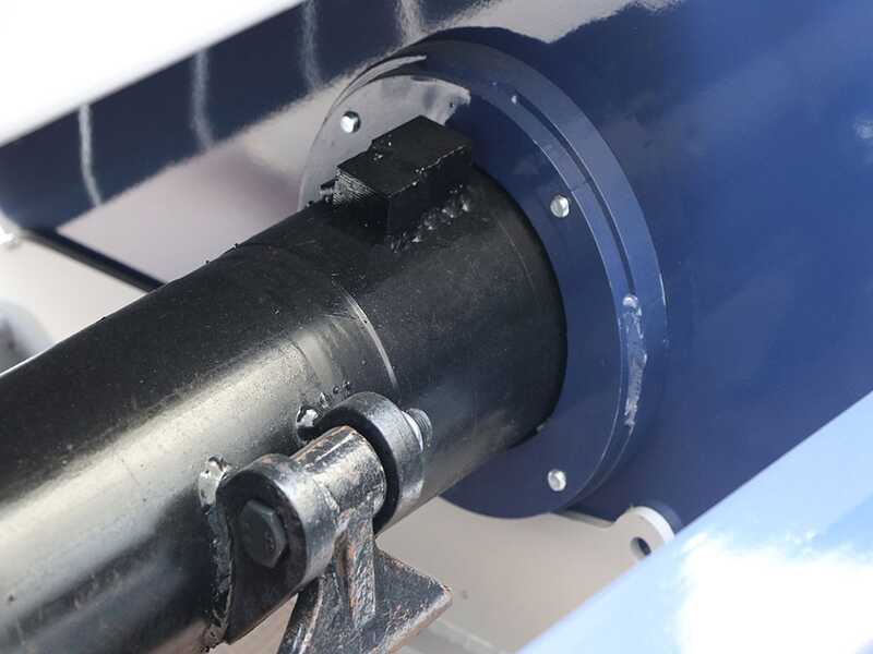 BullMach Efesto 180 - Broyeur d'accotement lat&eacute;ral &agrave; bras - S&eacute;rie lourde