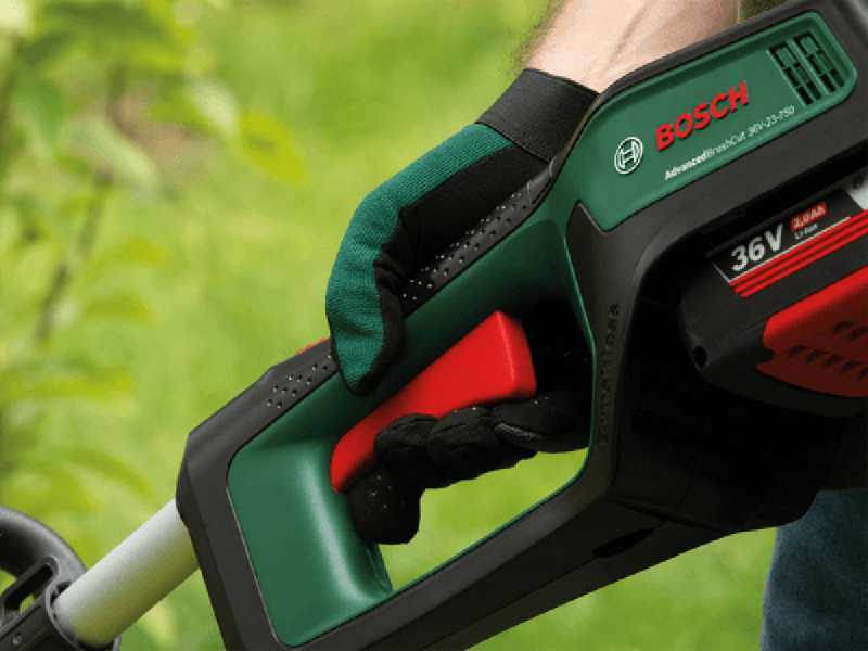 Bosch Advanced BrushCut 36V 23-750 - D&eacute;broussailleuse &agrave; batterie - 2Ah