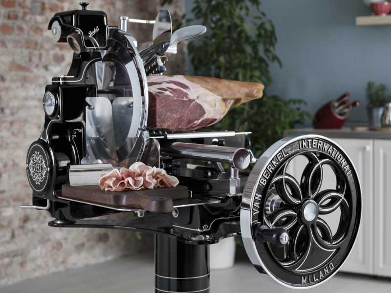 Berkel B114 Noire - Trancheuse &agrave; volant - Lame en acier chrom&eacute; de 320 mm