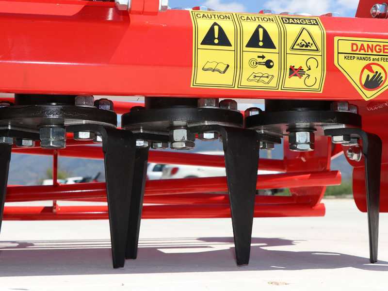 Herse rotative ultra-l&eacute;g&egrave;re RO 136 - largeur de travail 136 cm - 16 lames S&eacute;rie ultra-l&eacute;g&egrave;re - Prise de force anti-horaire (Rotation vers la gauche)
