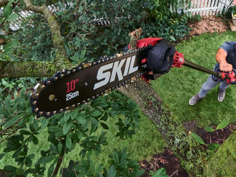 Skil 0582 CA - &Eacute;lagueuse &agrave; batterie  sur perche t&eacute;lescopique - SANS BATTERIE NI CHARGEUR
