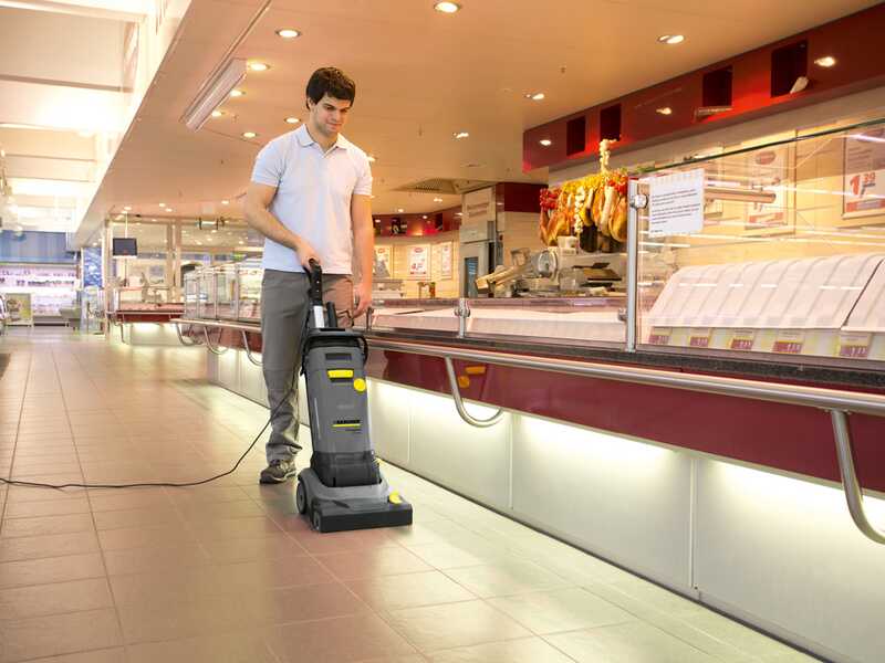 Karcher BR 30/4 C Adv - Nettoyeur de sols 3 en 1 : lave, s&egrave;che et aspire - 820W
