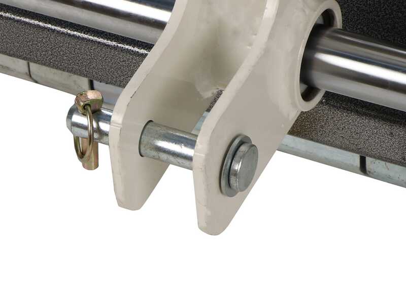 BlackStone RMOH 145 - Broyeur pour tracteur - S&eacute;rie Moyenne - D&eacute;port hydraulique