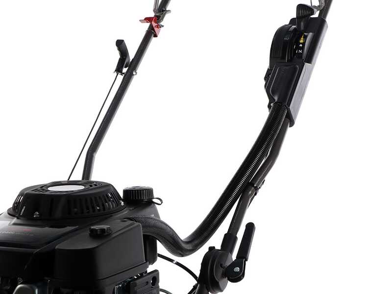 Weibang WBLT567HC - D&eacute;broussailleuse sur roues &agrave; essence - 4 temps - Pouss&eacute;e manuelle