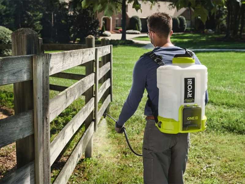 Ryobi RY18BPSB-0 - Pulv&eacute;risateur dorsal &agrave; batterie - R&eacute;servoir 15L - 18V - 4Ah
