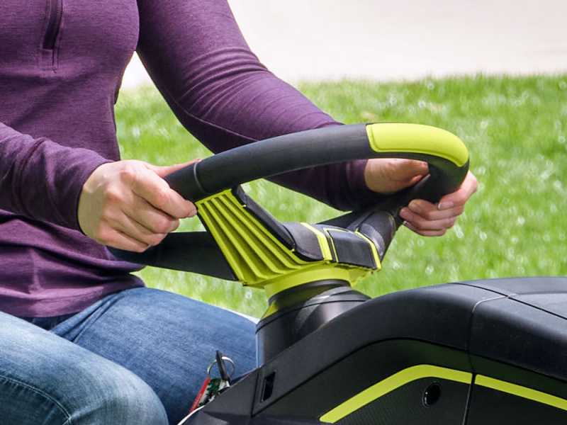 RYOBI RY72TMX107-210 - Tracteur tondeuse &agrave; batterie - 72V / 2x10Ah
