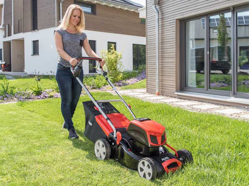 AL-KO Energy Flex 42.9 Li SP - Tondeuse autotract&eacute;e &agrave; batterie - Coupe 42 cm - 36V/4,0Ah