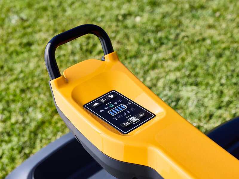 Stiga Gyro 500e - Tracteur tondeuse axiale &agrave; batterie - Moteur &eacute;lectrique &agrave; batterie 48V / 40Ah