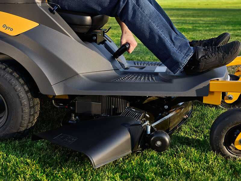 Stiga Gyro 500e - Tracteur tondeuse axiale &agrave; batterie - Moteur &eacute;lectrique &agrave; batterie 48V / 40Ah